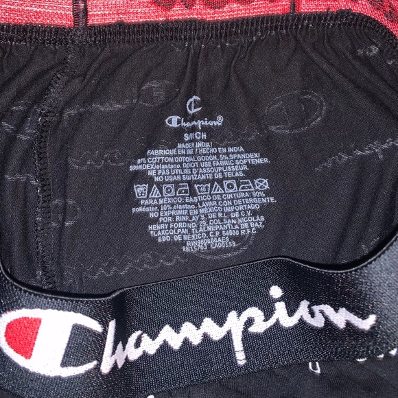 Champion size small. 🏀🏈⚽️⚾️ - Picture 6 of 6